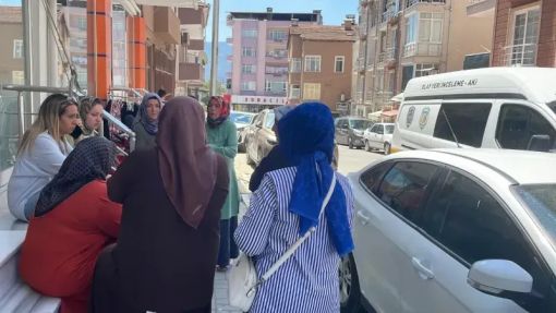 Sakarya Pamukova'da İntihar Girişiminde Bulunan Ayşe Damar Hayatını Kaybetti